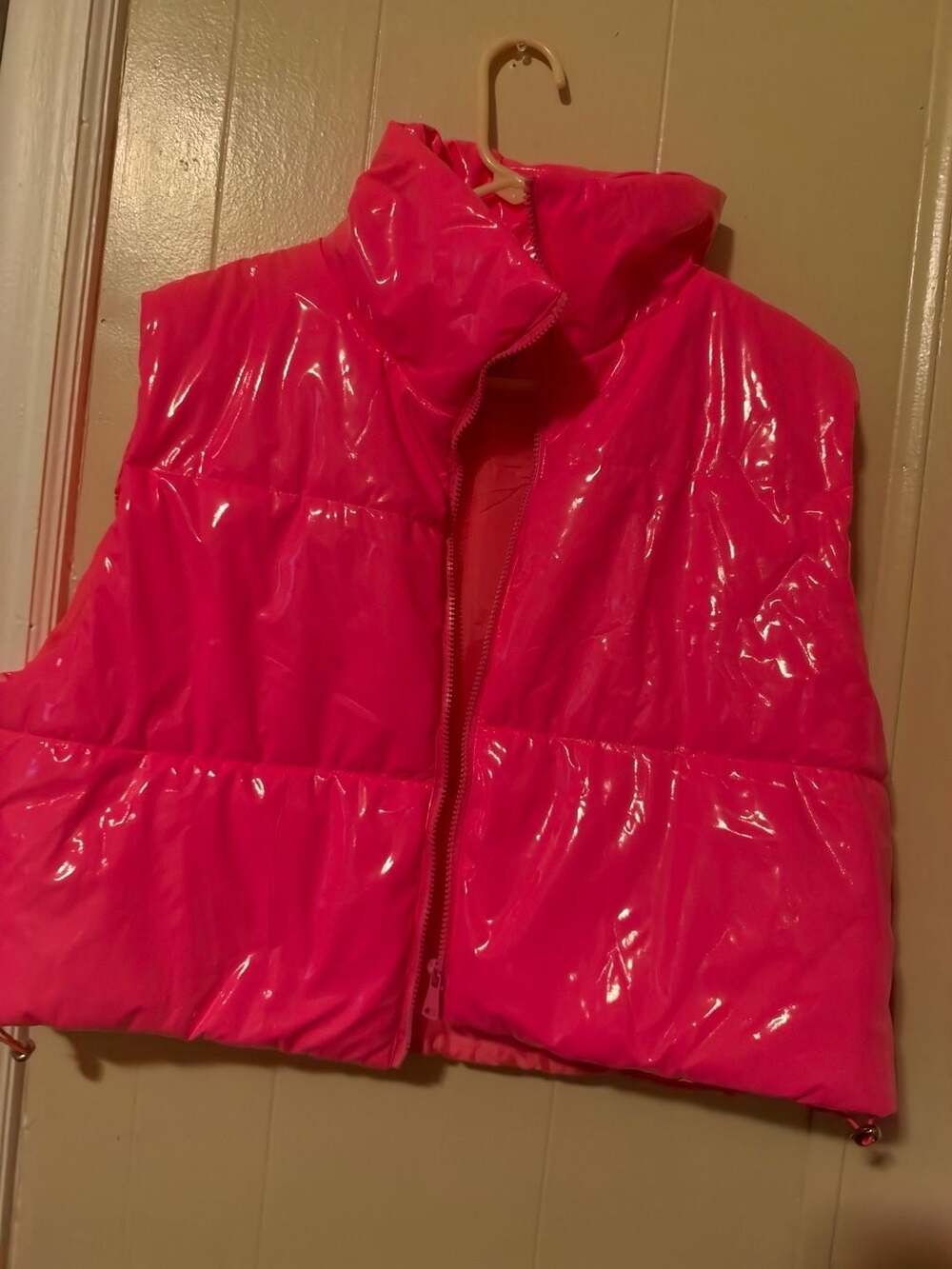 Daisy Puffer Vest Size XL Neon Pink Patent Leather
